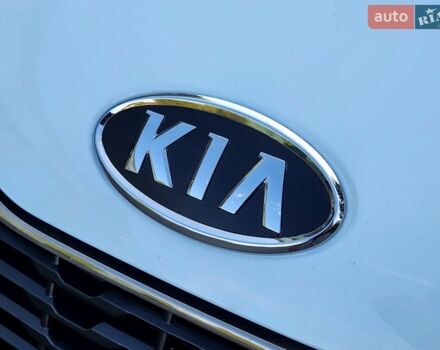 Белый Киа Рио, объемом двигателя 1.4 л и пробегом 143 тыс. км за 9350 $, фото 44 на Automoto.ua
