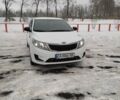 Білий Кіа Ріо, об'ємом двигуна 1.4 л та пробігом 98 тис. км за 8600 $, фото 1 на Automoto.ua