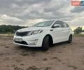 Белый Киа Рио, объемом двигателя 1.6 л и пробегом 200 тыс. км за 7500 $, фото 3 на Automoto.ua