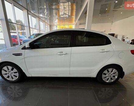Білий Кіа Ріо, об'ємом двигуна 1.59 л та пробігом 182 тис. км за 7300 $, фото 3 на Automoto.ua