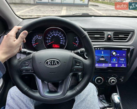 Киа Рио 2012 в Ивано-Франковске на Automoto.ua Белый Киа Рио, объемом двигателя 1.59 л и пробегом 149 тыс. км за 8000 $, фото 23 на Automoto.ua