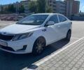 Белый Киа Рио, объемом двигателя 1.4 л и пробегом 228 тыс. км за 6700 $, фото 2 на Automoto.ua