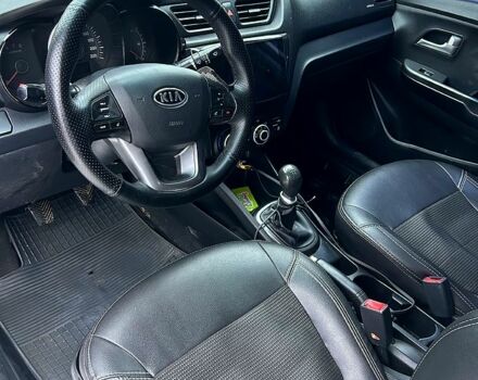 Білий Кіа Ріо, об'ємом двигуна 1.4 л та пробігом 31500 тис. км за 5300 $, фото 7 на Automoto.ua