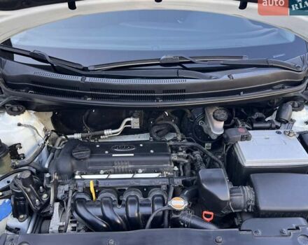 Білий Кіа Ріо, об'ємом двигуна 1.59 л та пробігом 48 тис. км за 10200 $, фото 7 на Automoto.ua