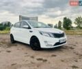Белый Киа Рио, объемом двигателя 1.6 л и пробегом 200 тыс. км за 7500 $, фото 4 на Automoto.ua