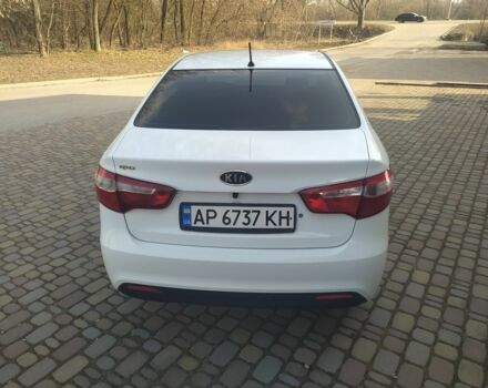 Білий Кіа Ріо, об'ємом двигуна 1.4 л та пробігом 158 тис. км за 6500 $, фото 13 на Automoto.ua