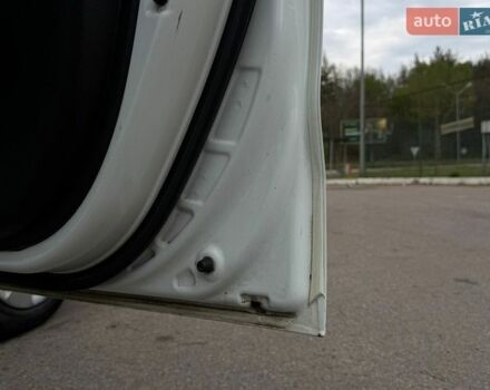 Белый Киа Рио, объемом двигателя 1.4 л и пробегом 167 тыс. км за 7200 $, фото 23 на Automoto.ua