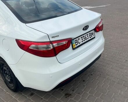 Белый Киа Рио, объемом двигателя 1.59 л и пробегом 262 тыс. км за 5700 $, фото 12 на Automoto.ua