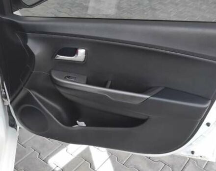 Белый Киа Рио, объемом двигателя 1.4 л и пробегом 168 тыс. км за 6800 $, фото 22 на Automoto.ua