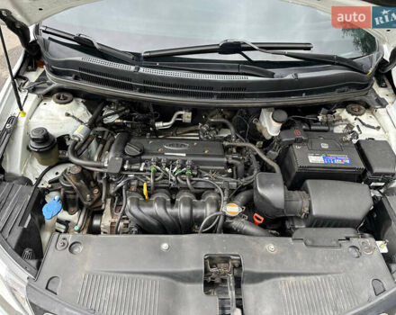 Белый Киа Рио, объемом двигателя 1.59 л и пробегом 149 тыс. км за 7800 $, фото 13 на Automoto.ua