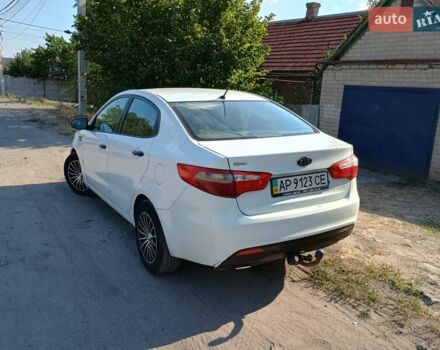 Белый Киа Рио, объемом двигателя 1.4 л и пробегом 224 тыс. км за 7200 $, фото 3 на Automoto.ua