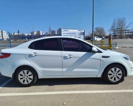 Белый Киа Рио, объемом двигателя 1.6 л и пробегом 124 тыс. км за 7700 $, фото 8 на Automoto.ua