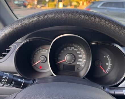 Белый Киа Рио, объемом двигателя 1.4 л и пробегом 81 тыс. км за 7499 $, фото 16 на Automoto.ua