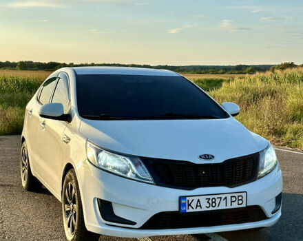 Білий Кіа Ріо, об'ємом двигуна 1.4 л та пробігом 142 тис. км за 6200 $, фото 5 на Automoto.ua