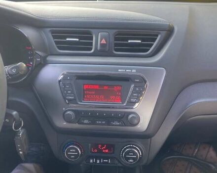 Белый Киа Рио, объемом двигателя 1.6 л и пробегом 186 тыс. км за 8100 $, фото 15 на Automoto.ua
