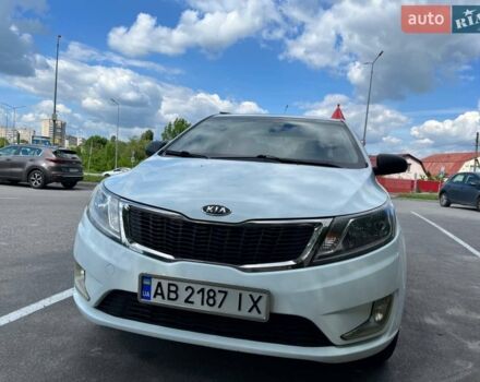 Белый Киа Рио, объемом двигателя 1.4 л и пробегом 220 тыс. км за 6900 $, фото 7 на Automoto.ua