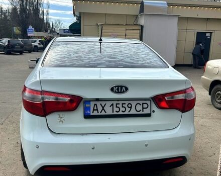 Белый Киа Рио, объемом двигателя 1.4 л и пробегом 256 тыс. км за 5200 $, фото 5 на Automoto.ua
