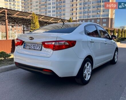 Білий Кіа Ріо, об'ємом двигуна 1.6 л та пробігом 48 тис. км за 10200 $, фото 3 на Automoto.ua