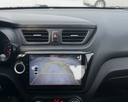 Білий Кіа Ріо, об'ємом двигуна 1.6 л та пробігом 196 тис. км за 7800 $, фото 7 на Automoto.ua