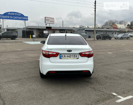 Белый Киа Рио, объемом двигателя 1.59 л и пробегом 290 тыс. км за 8000 $, фото 4 на Automoto.ua