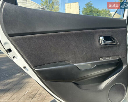Белый Киа Рио, объемом двигателя 1.59 л и пробегом 258 тыс. км за 7999 $, фото 16 на Automoto.ua