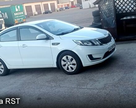 Білий Кіа Ріо, об'ємом двигуна 1.4 л та пробігом 81 тис. км за 8999 $, фото 1 на Automoto.ua