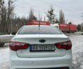 Белый Киа Рио, объемом двигателя 1.4 л и пробегом 315 тыс. км за 5300 $, фото 4 на Automoto.ua