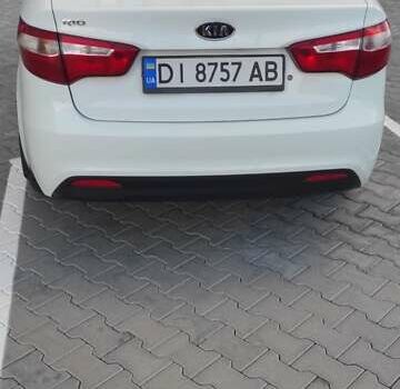 Белый Киа Рио, объемом двигателя 1.4 л и пробегом 168 тыс. км за 6800 $, фото 4 на Automoto.ua