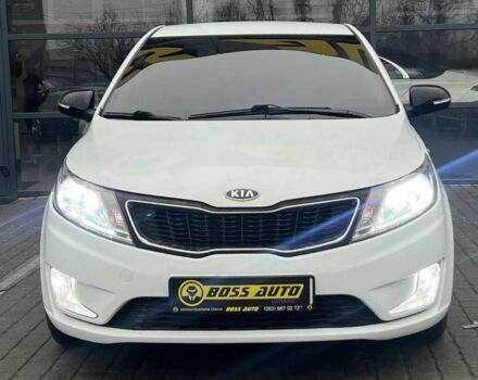 Белый Киа Рио, объемом двигателя 1.6 л и пробегом 150 тыс. км за 7100 $, фото 1 на Automoto.ua