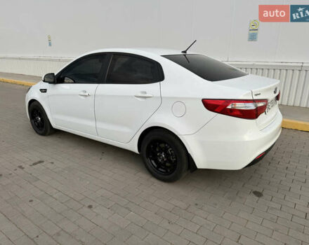 Белый Киа Рио, объемом двигателя 1.4 л и пробегом 79 тыс. км за 8555 $, фото 18 на Automoto.ua