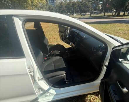 Белый Киа Рио, объемом двигателя 1.4 л и пробегом 192 тыс. км за 5500 $, фото 8 на Automoto.ua