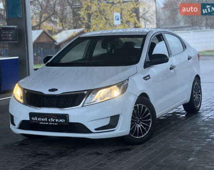 Белый Киа Рио, объемом двигателя 1.4 л и пробегом 150 тыс. км за 6499 $, фото 2 на Automoto.ua