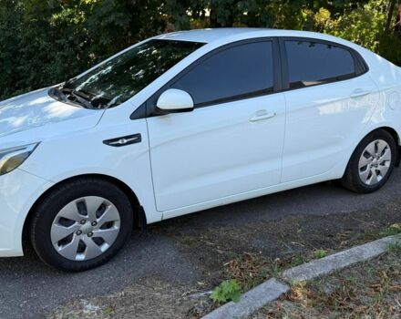 Белый Киа Рио, объемом двигателя 1.4 л и пробегом 129 тыс. км за 7500 $, фото 1 на Automoto.ua