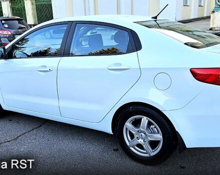 Белый Киа Рио, объемом двигателя 1.4 л и пробегом 105 тыс. км за 6300 $, фото 1 на Automoto.ua