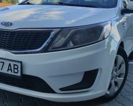 Белый Киа Рио, объемом двигателя 1.4 л и пробегом 168 тыс. км за 7800 $, фото 24 на Automoto.ua