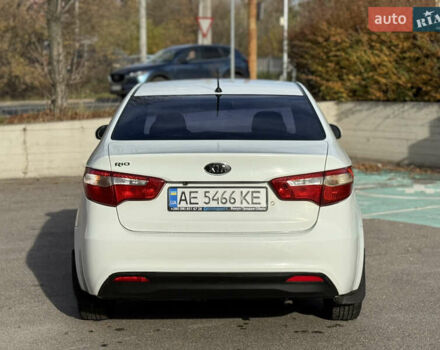Кіа Ріо 2012 у Дніпро (Дніпропетровську) на Automoto.ua Білий Кіа Ріо, об'ємом двигуна 1.4 л та пробігом 218 тис. км за 5699 $, фото 4 на Automoto.ua