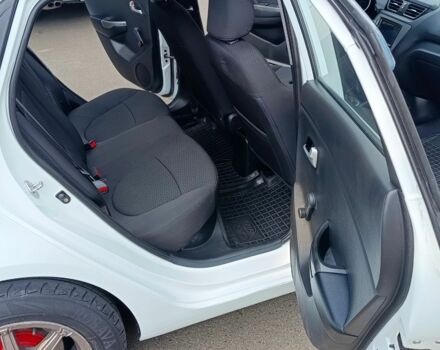 Белый Киа Рио, объемом двигателя 1.4 л и пробегом 99 тыс. км за 6517 $, фото 19 на Automoto.ua