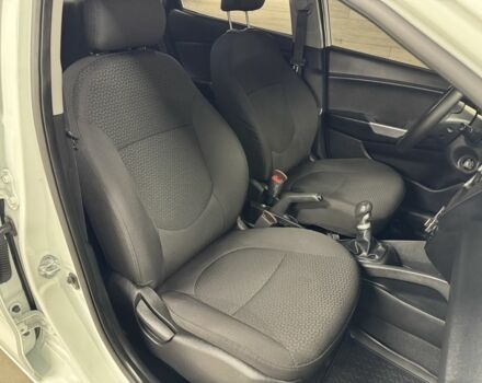 Белый Киа Рио, объемом двигателя 1.4 л и пробегом 167 тыс. км за 7500 $, фото 20 на Automoto.ua