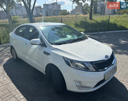 Белый Киа Рио, объемом двигателя 1.59 л и пробегом 258 тыс. км за 7999 $, фото 1 на Automoto.ua