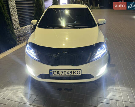 Белый Киа Рио, объемом двигателя 1.6 л и пробегом 163 тыс. км за 8500 $, фото 8 на Automoto.ua