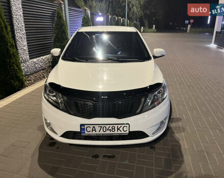 Белый Киа Рио, объемом двигателя 1.6 л и пробегом 163 тыс. км за 8500 $, фото 3 на Automoto.ua