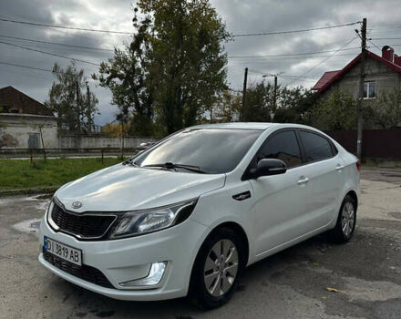 Белый Киа Рио, объемом двигателя 1.59 л и пробегом 149 тыс. км за 7800 $, фото 1 на Automoto.ua