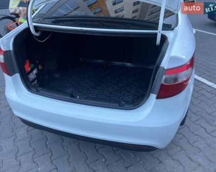 Білий Кіа Ріо, об'ємом двигуна 1.4 л та пробігом 171 тис. км за 6800 $, фото 31 на Automoto.ua