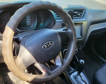 Белый Киа Рио, объемом двигателя 1.4 л и пробегом 235 тыс. км за 7700 $, фото 4 на Automoto.ua