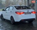 Белый Киа Рио, объемом двигателя 1.4 л и пробегом 150 тыс. км за 6499 $, фото 4 на Automoto.ua