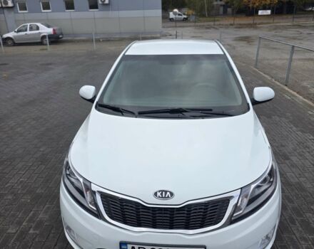 Белый Киа Рио, объемом двигателя 1.4 л и пробегом 288 тыс. км за 6500 $, фото 2 на Automoto.ua
