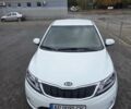Белый Киа Рио, объемом двигателя 1.4 л и пробегом 288 тыс. км за 6500 $, фото 2 на Automoto.ua