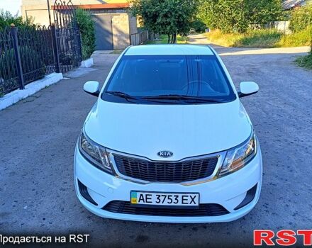 Білий Кіа Ріо, об'ємом двигуна 1.4 л та пробігом 52 тис. км за 8900 $, фото 4 на Automoto.ua