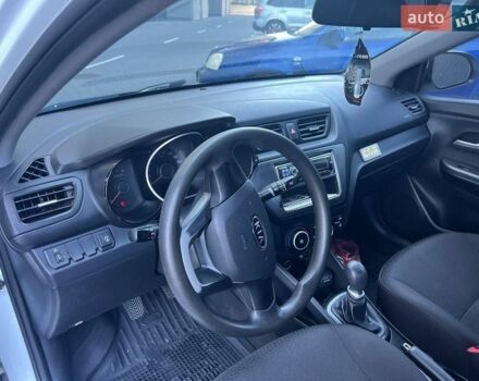 Білий Кіа Ріо, об'ємом двигуна 1.4 л та пробігом 171 тис. км за 6800 $, фото 13 на Automoto.ua