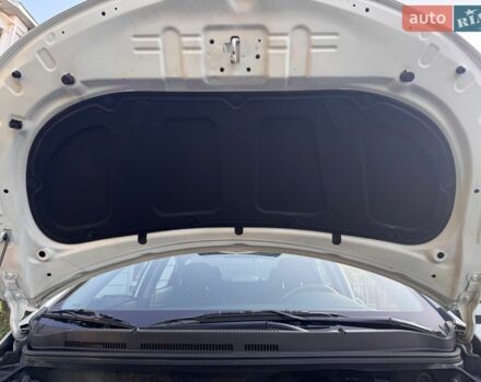 Белый Киа Рио, объемом двигателя 1.4 л и пробегом 81 тыс. км за 7499 $, фото 28 на Automoto.ua